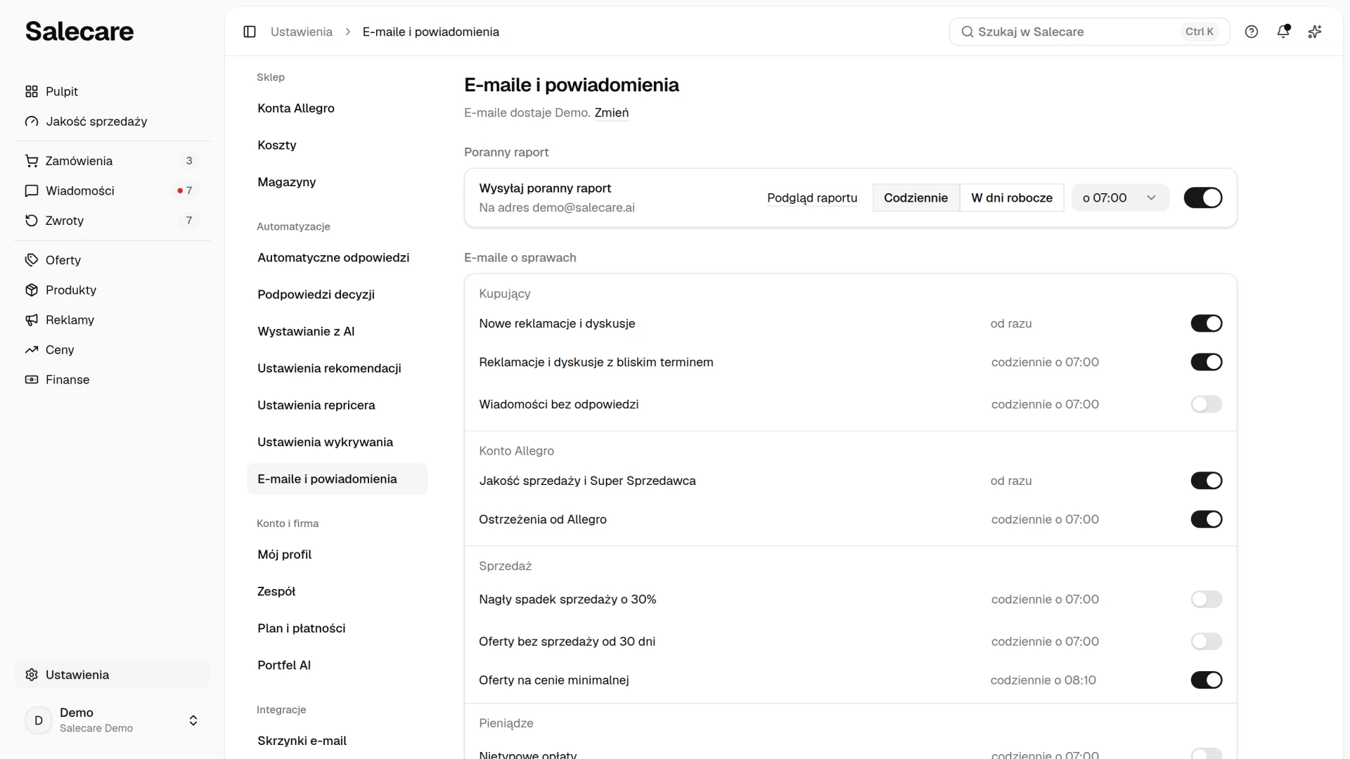Strona E-maile i powiadomienia z porannym raportem i tematami e-maili o sprawach
